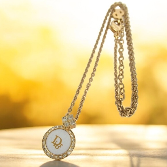 DIOR Signatura Logo Necklace- Germany 🔥